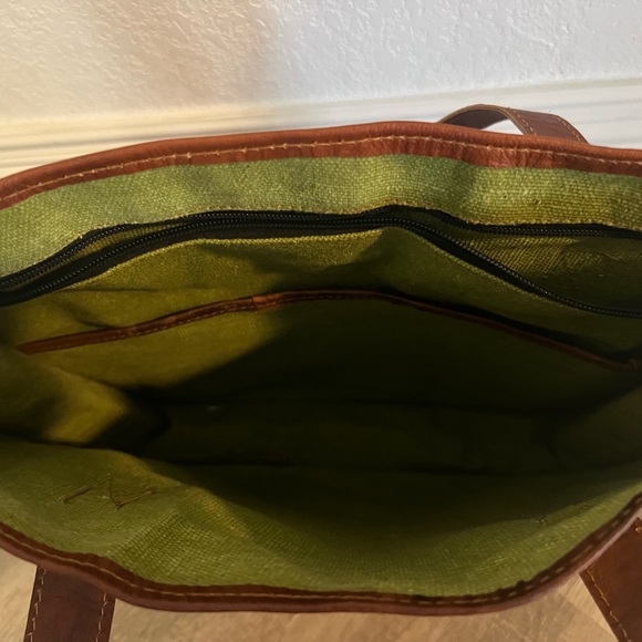 leather tote - Picture 1 of 2